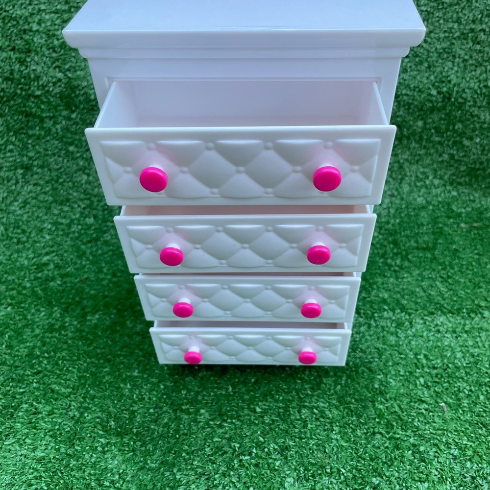 Doll Dresser - Picture 2 of 5